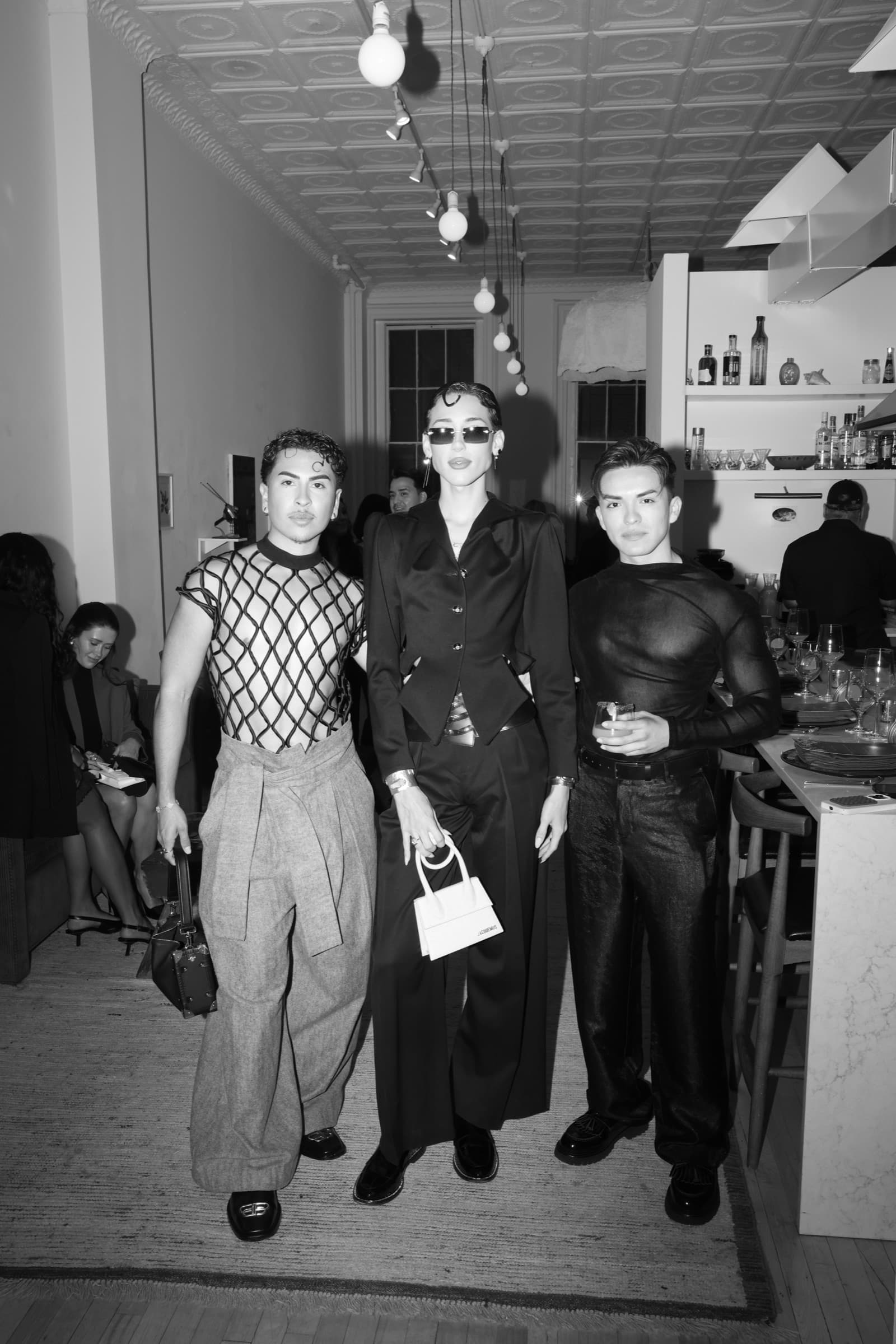 Fashion looks in black and white